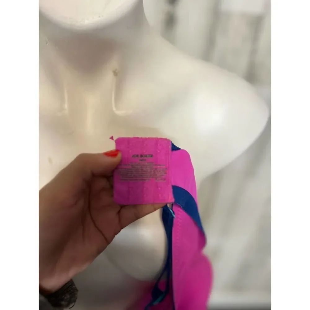 Pink bra - Picture 3 of 5